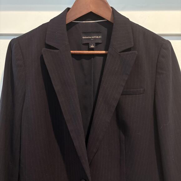 Banana Republic Blazer Womens 8 Black Pinstripe Two Button Office Career Jacket - Picture 3 of 15